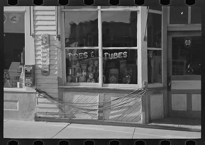 Symbol of tire repair shop, Plentywood, Montana, 1937