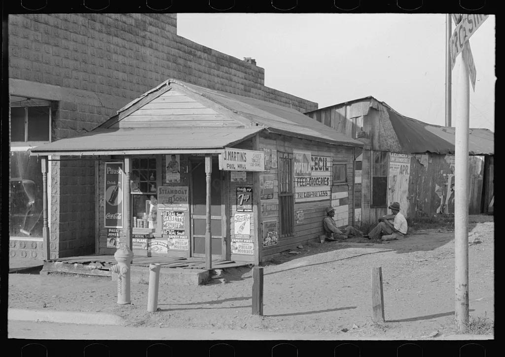 Poolhall, Steele, Missouri, 1938