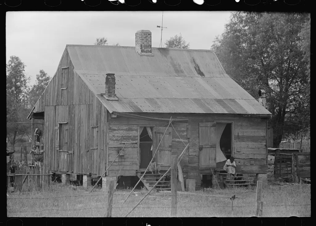 Negro shack near Convent, Louisiana, 1938