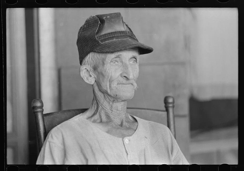 Old farmer near Lutcher, Louisiana, 1938