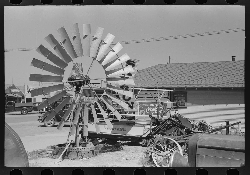 Windmill propellers, Dumas, Texas, 1939