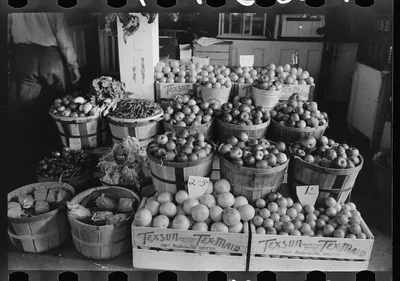 [Untitled photo, possibly related to: Fruit and vegetables, market…, Texas, 1939