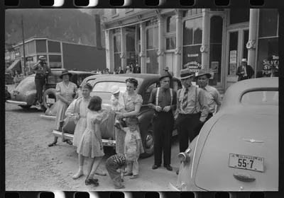 Watching the Labor Day parade, Silverton, Colorado, 1940
