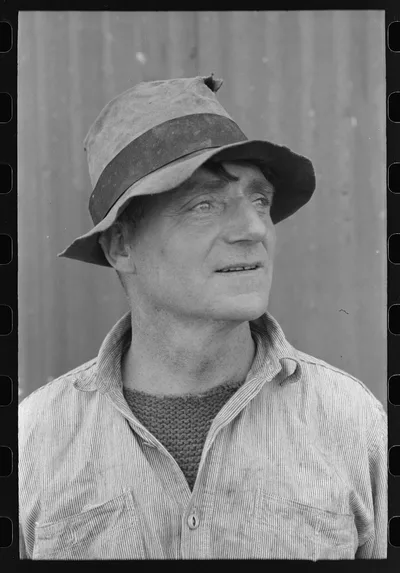 Fisherman, Astoria, Oregon, 1941