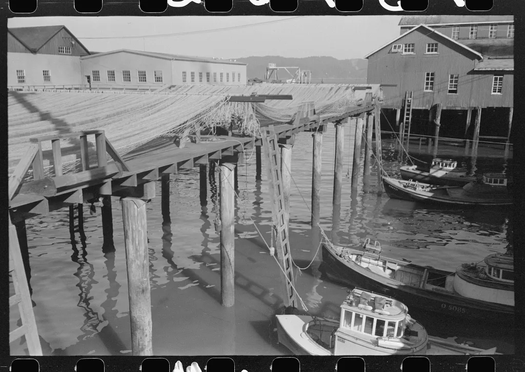 Fishing boats and nets, Astoria, Oregon, 1941