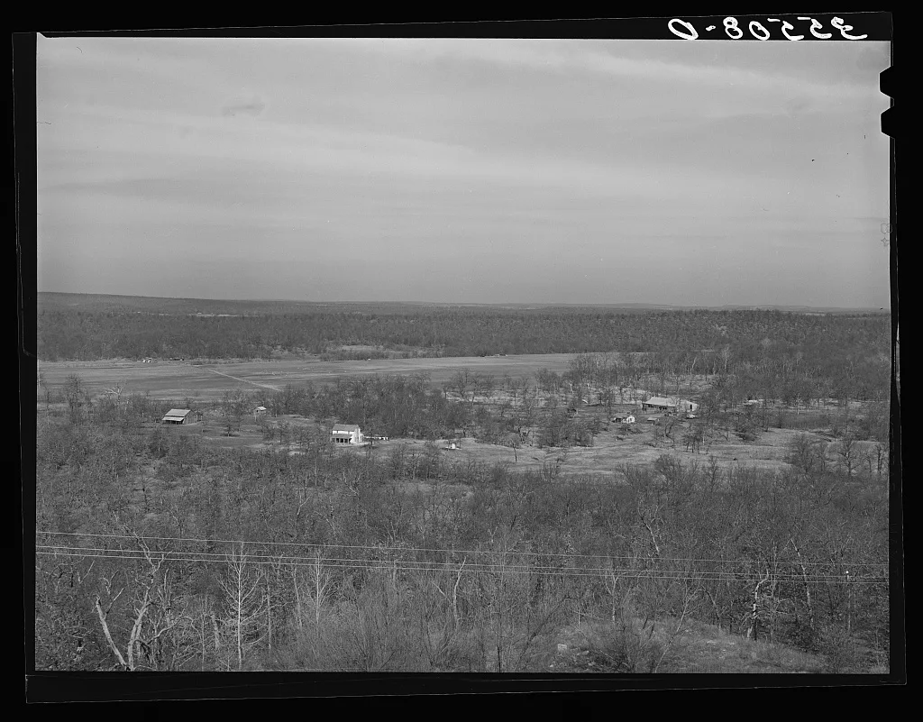 Rich farming land in Canadian River bottom in McIntosh County,…, Oklahoma, 1940