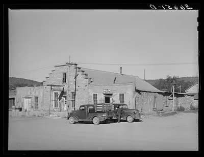 Store and post office at Reserve, New Mexico, county seat of Catron…, 1940