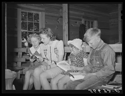 Sunday school singing. Pie Town, New Mexico, 1940