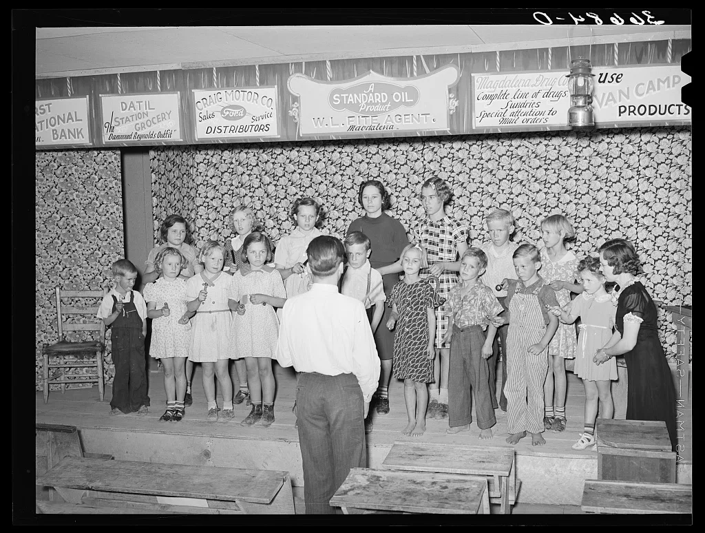 Schoolchildrens' band. Pie Town, New Mexico, 1940