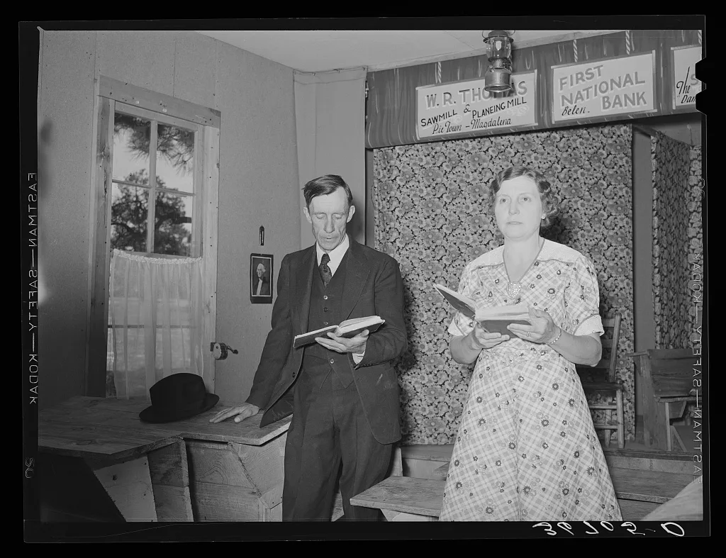 Farmer and his wife leading the singing at Sunday school. Pie Town,…, New Mexico, 1940