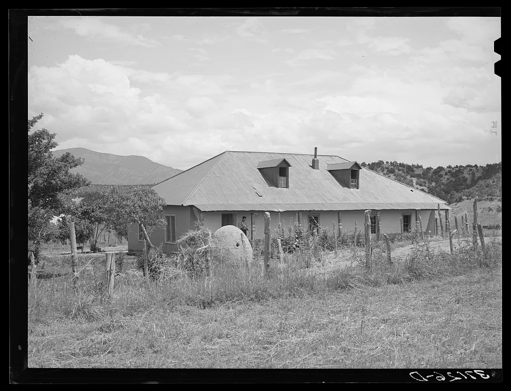 Home of Spanish-American farmer. Chamisal, New Mexico, 1940