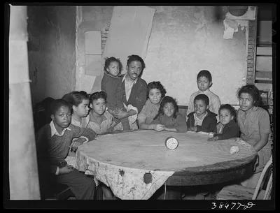 Chicago, Illinois. Family on relief, 1941