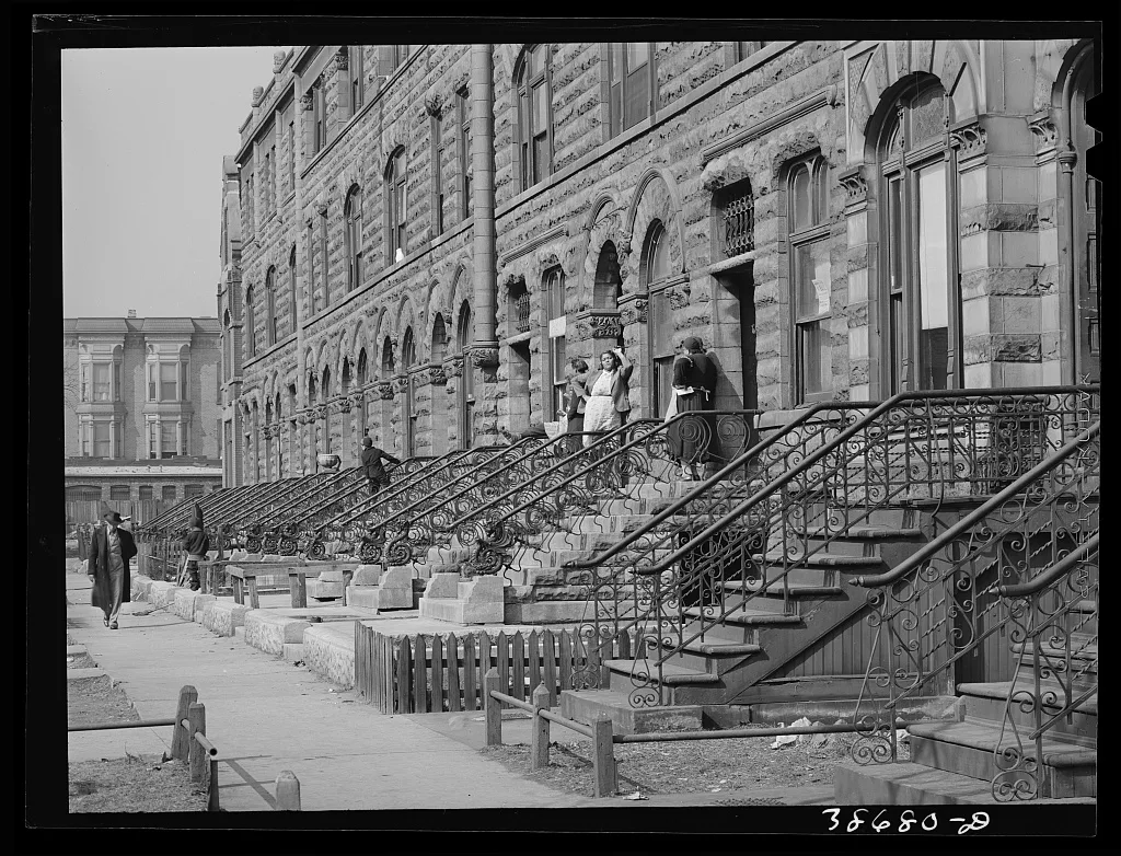 [Untitled photo, possibly related to: Southside. Chicago, Illinois], 1941