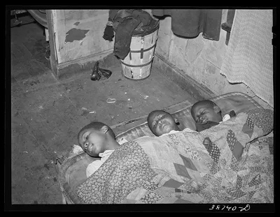 [Untitled photo, possibly related to: Negro children asleep.…, Illinois, 1940