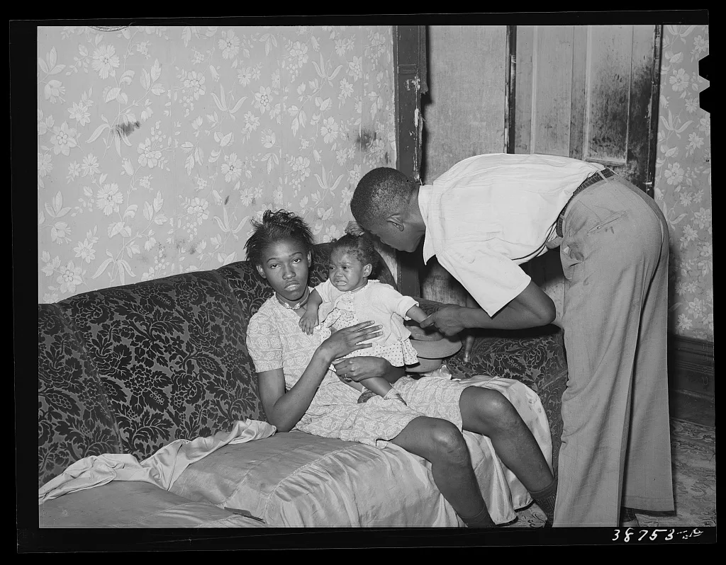 [Untitled photo, possibly related to: Children. Chicago, Illinois], 1941