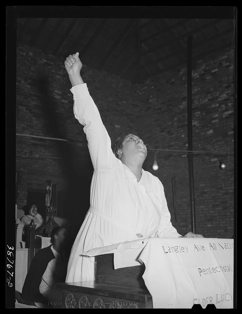 One of the leaders of the Pentecostal church testifying. Chicago,…, Illinois, 1941