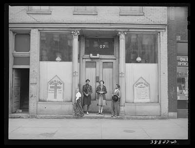"Storefront" church. Chicago, Illinois, 1941