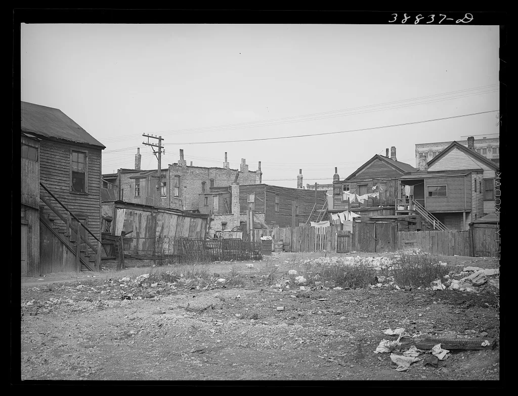 Vacant lot and backs of apartment buildings. Southside of Chicago,…, Illinois, 1941